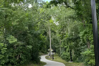 brady's leap park paved trail