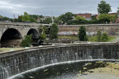 franklin mills riveredge park overlook