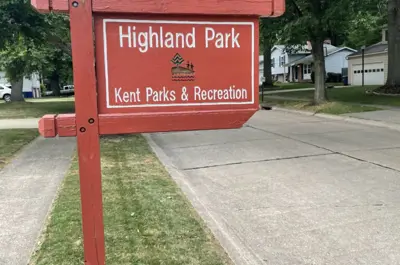 highland park sign